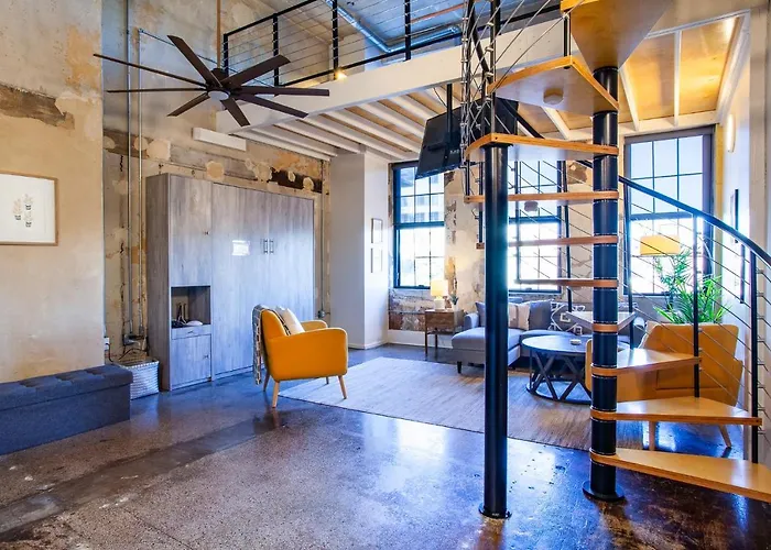Sterchi Lofts Getaway - Downtown Knoxville