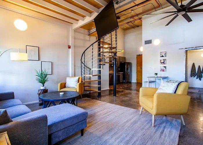 Sterchi Lofts Getaway - Downtown Knoxville