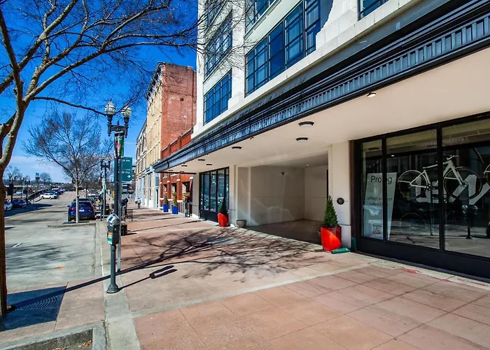 Sterchi Lofts Getaway - Downtown Knoxville