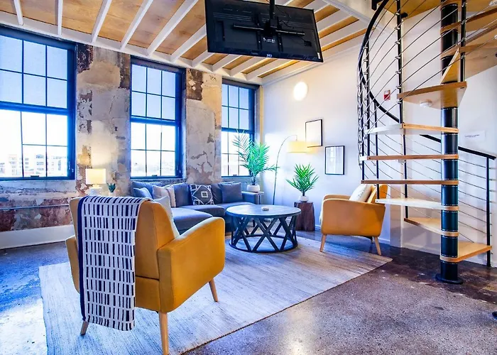 Sterchi Lofts Getaway - Downtown Knoxville
