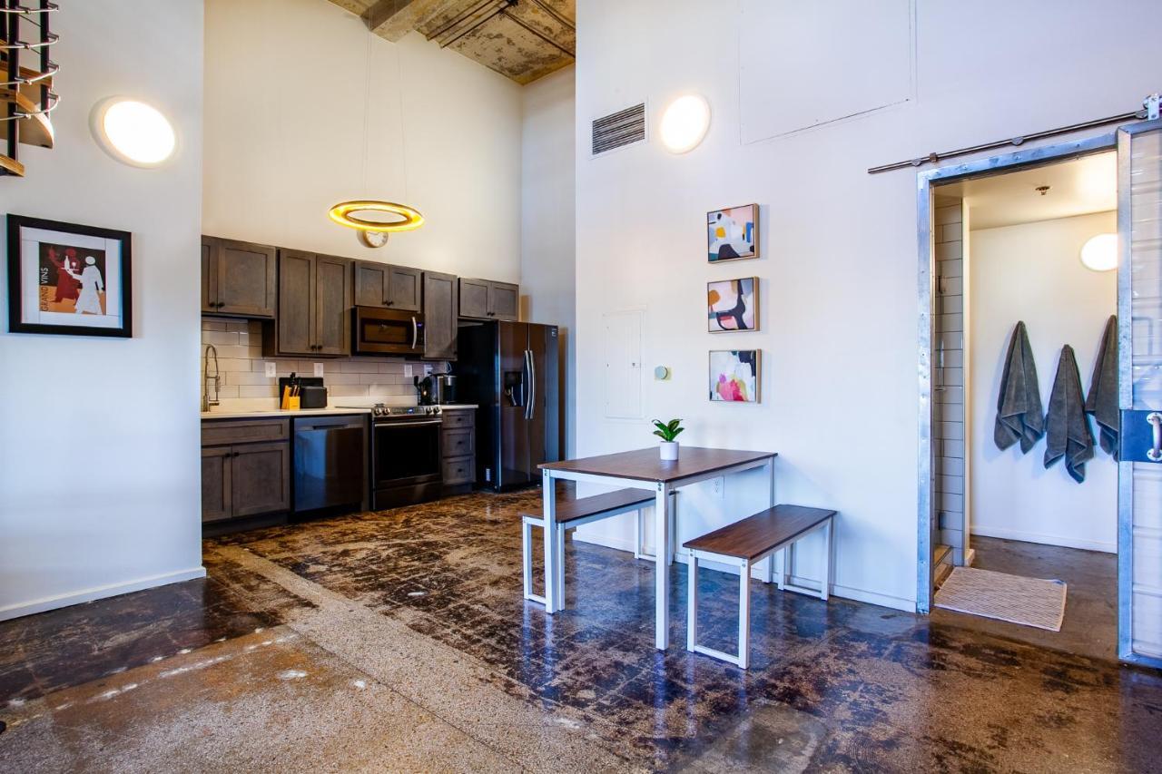 Sterchi Lofts Getaway - Downtown Knoxville
