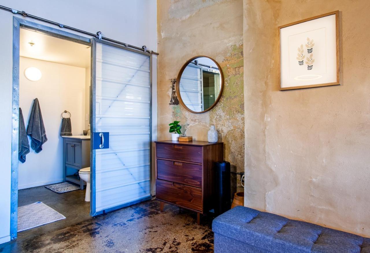 Sterchi Lofts Getaway - Downtown Apartment Knoxville